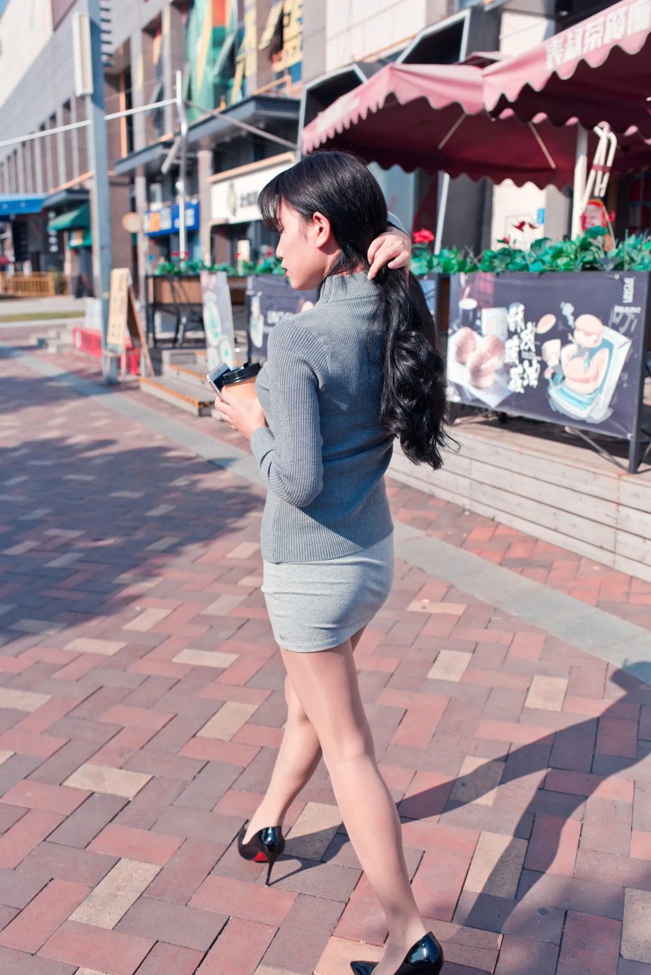 [Mzsock] NO.084 The cute girl in short skirt and silk stockings in the leisure bookstore street photography#[79P]-48